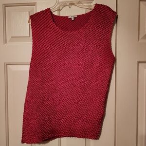 Nicola magenta sleeveless top, like new, worn twice, slanted bottom, XL